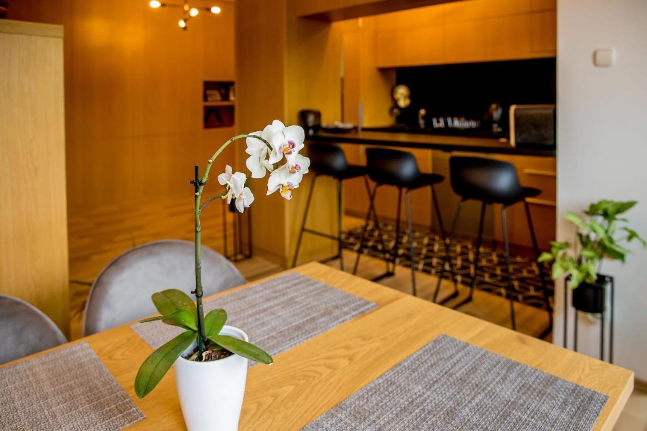 Rose Gold Apartment Залаэгерсег Экстерьер фото
