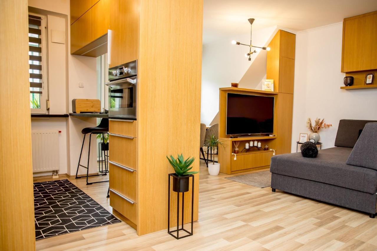 Rose Gold Apartment Залаэгерсег Экстерьер фото